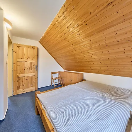 Hill 41 By Interhome * Cerny Dul